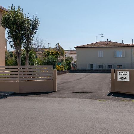Residence Marina Di Cecina Eksteriør bilde